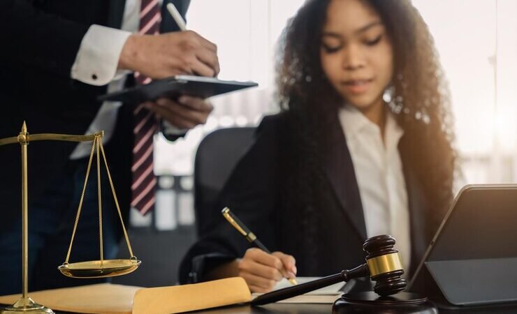 Should You Use a Lawyer or Collection Agency? Legal Pros and Cons